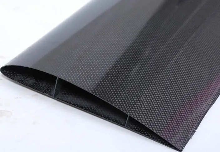 Carbon fiber airfoil section for an RC plane wing